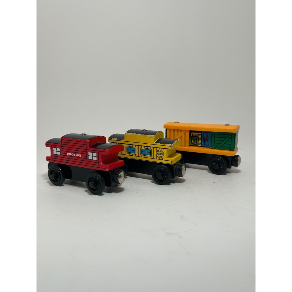 Thomas & Friends Wooden Railway Sodor Line Caboose Coach Cargo‎ Car Lot of 3